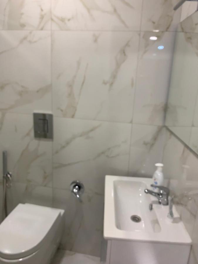 Viky House Chiaja 1 Apartment เนเปิลส์ ภายนอก รูปภาพ